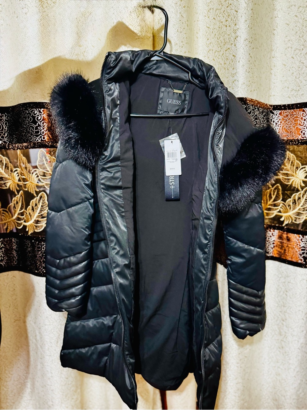 GUESS Women's Black Faux-Fur Trim Puffer Coat